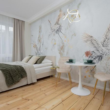 Elegant Apartments Grojecka In Warsaw By Noclegi Renters Екстер'єр фото